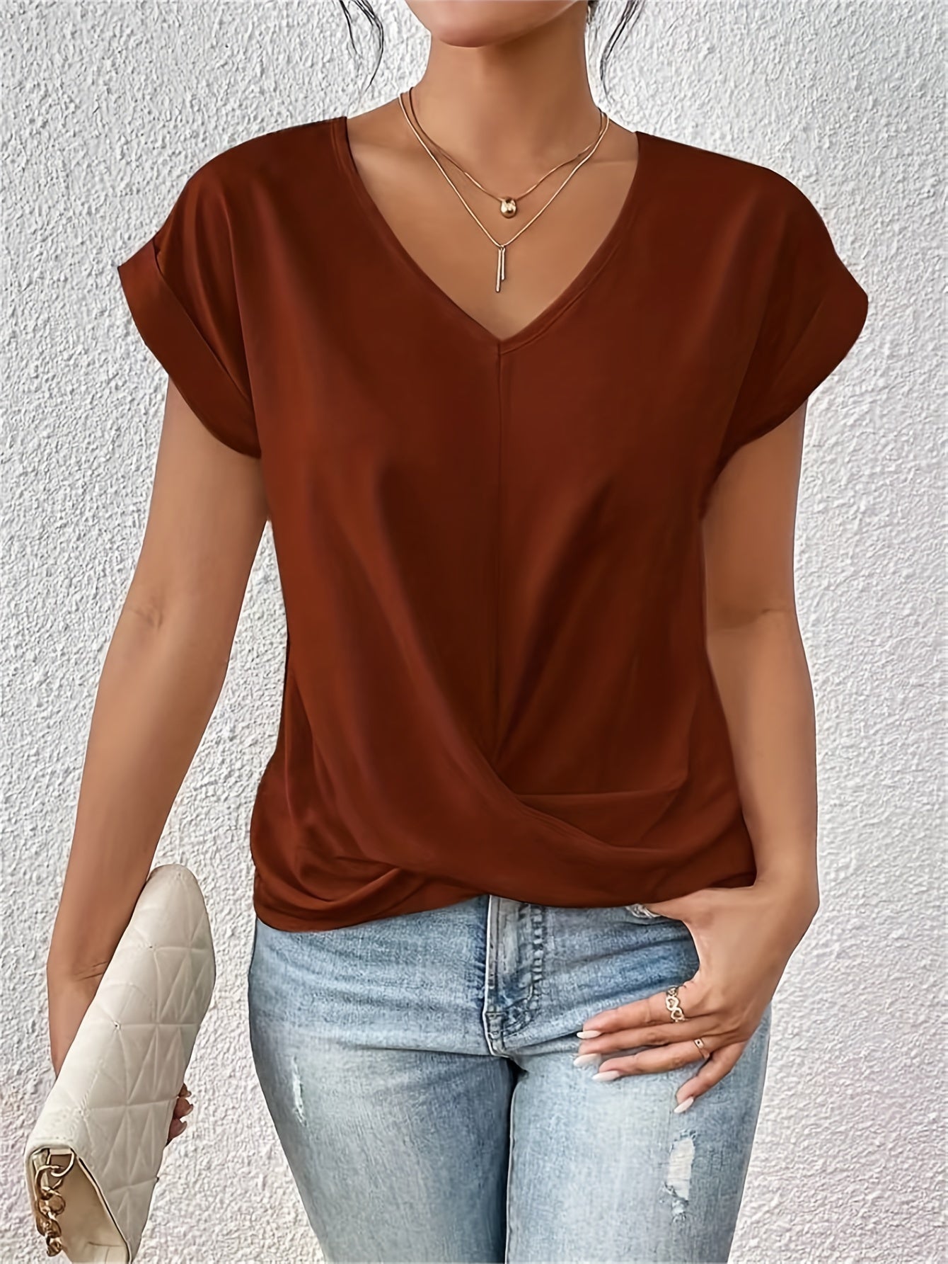 Adeline™ | T-shirt élégant à col V doux