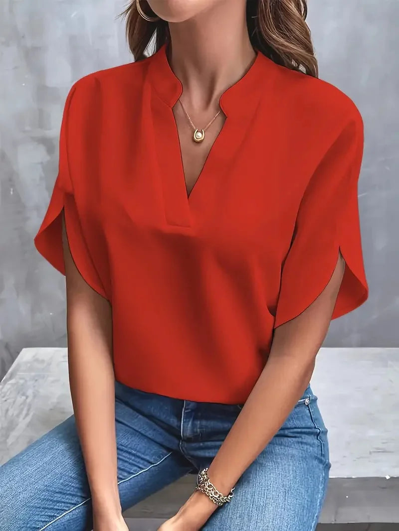 Élodie™ | Blouse fluide à col en V